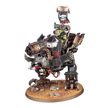 Big Mek Dakkarig miniature, painted, studio view